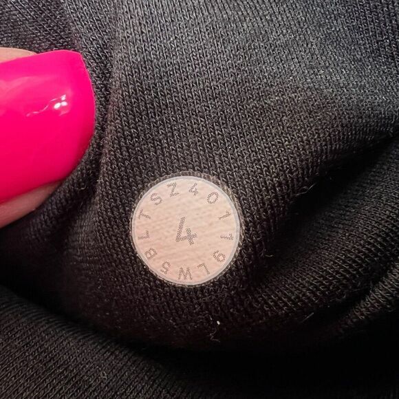 Lululemon Train Times Pant 25" Inseam Parallel Stripe Black and White Size 4 - Picture 3 of 8